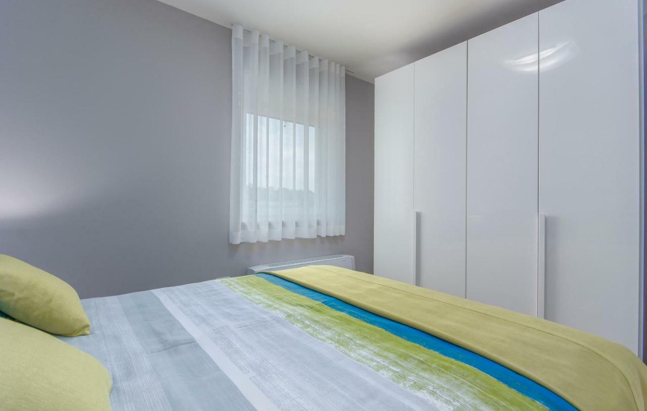 Apartment Lunne Новиград Экстерьер фото